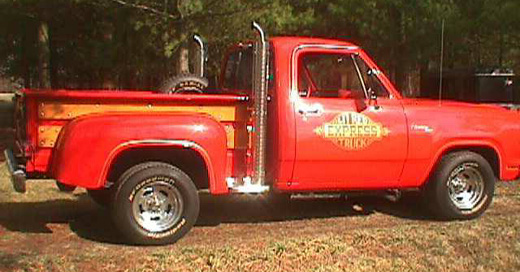 1979 Dodge Lil Red Express Truck - Photo 2